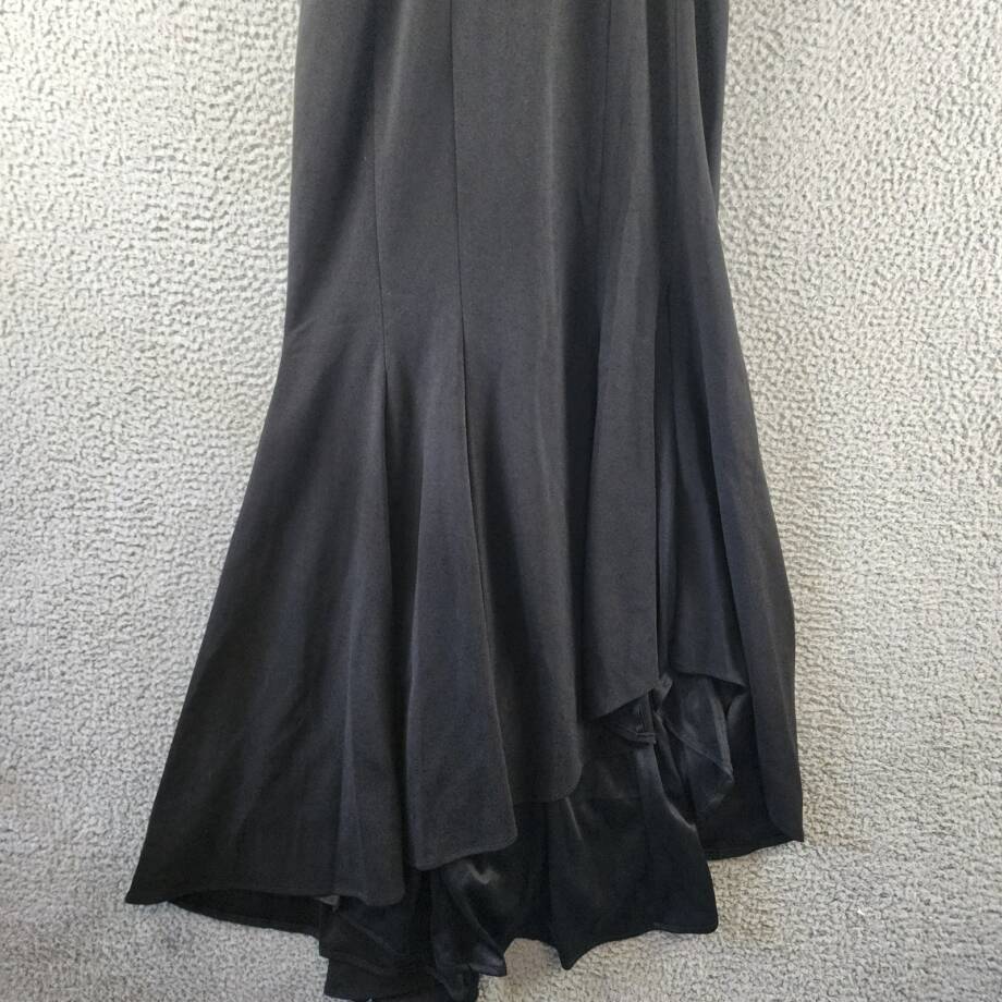 AQUA Embellished Neck Cutout Scuba Gown Women's 12 Black Scoop Neck Back Zip
