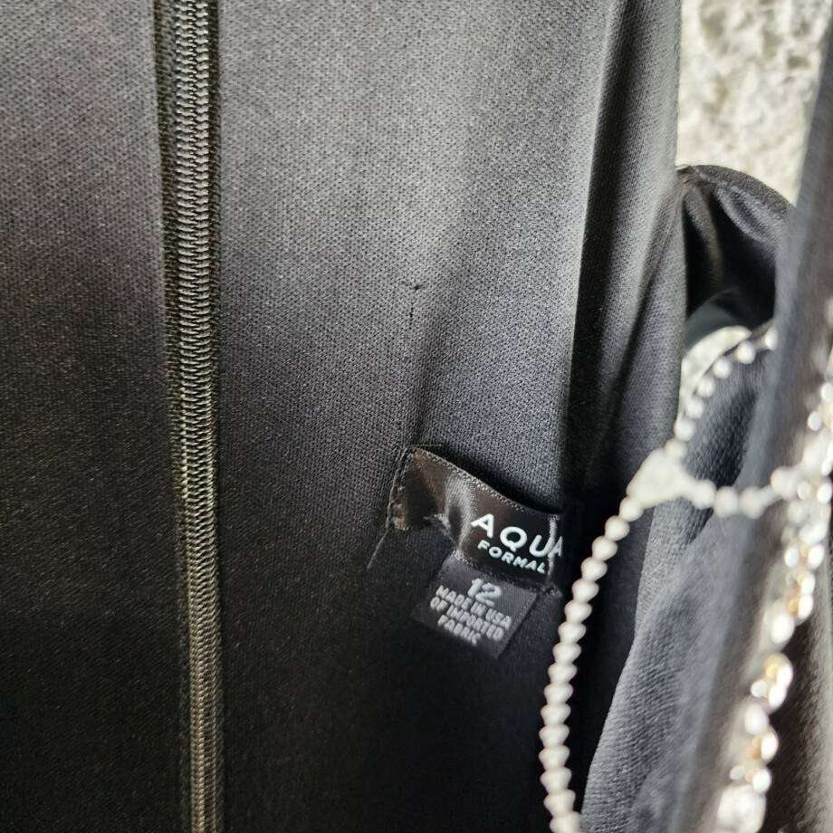 AQUA Embellished Neck Cutout Scuba Gown Women's 12 Black Scoop Neck Back Zip
