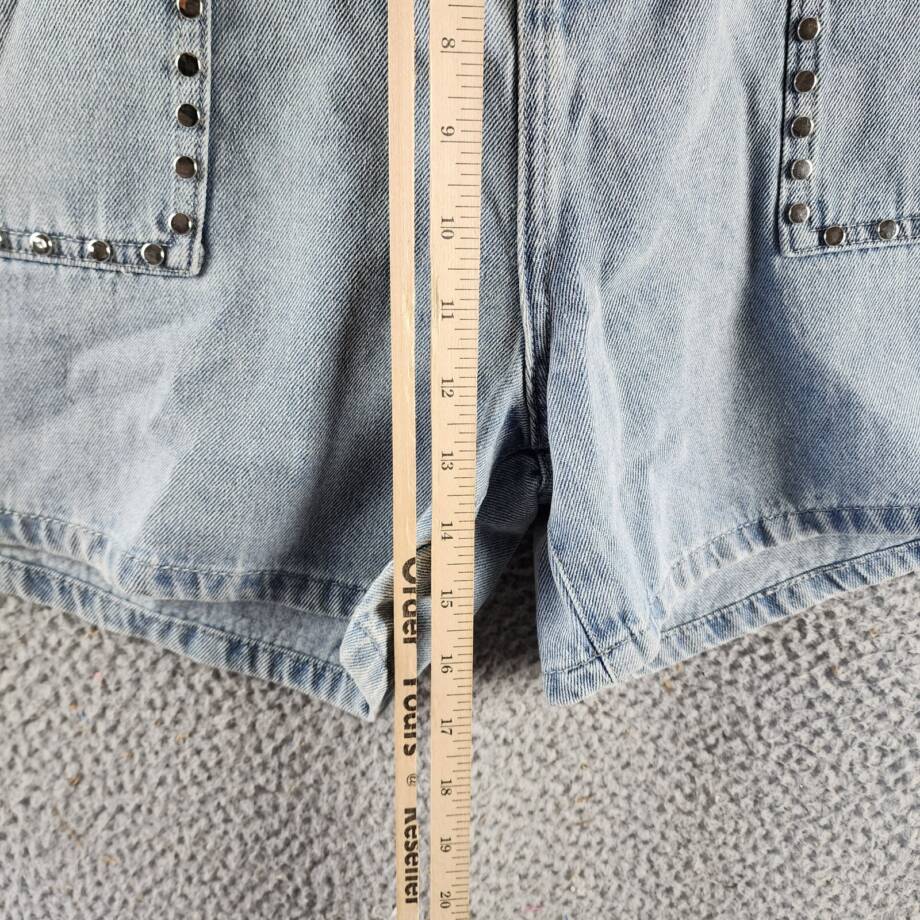 Gracia Embellished Shorts Women's L Blue Denim Side Pockets Button Zip Closure