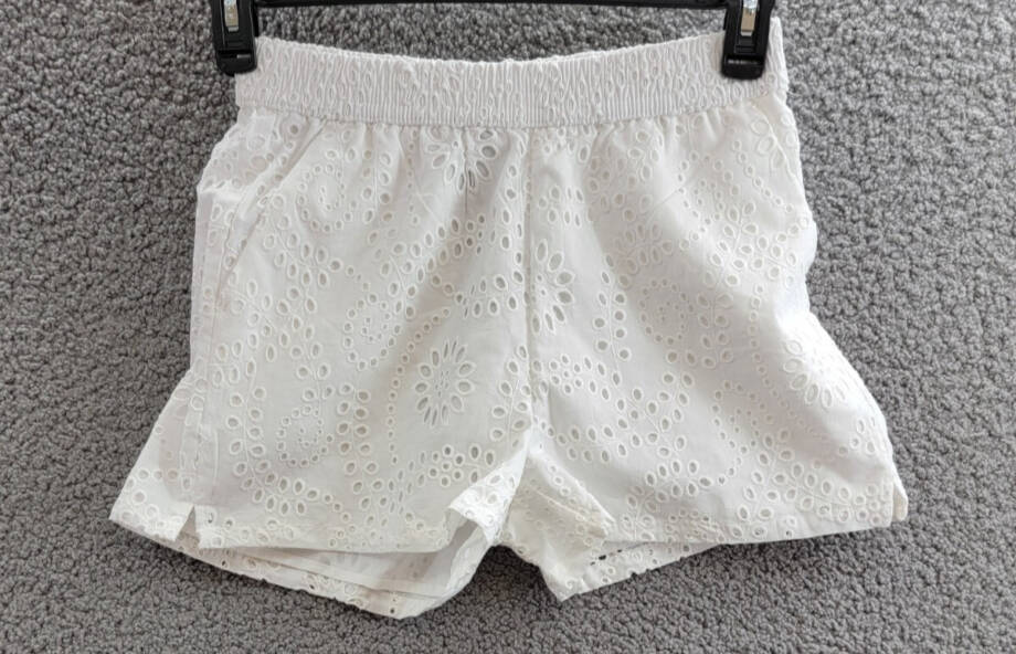 Steve Madden Caral Eyelet Shorts Women's XS Cloud Mid Rise Elastic Waist Pull On