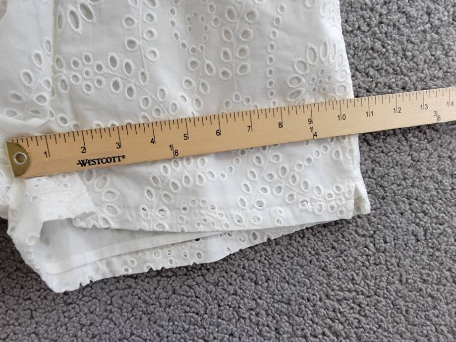 Steve Madden Caral Eyelet Shorts Women's XS Cloud Mid Rise Elastic Waist Pull On