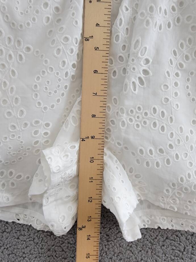 Steve Madden Caral Eyelet Shorts Women's XS Cloud Mid Rise Elastic Waist Pull On