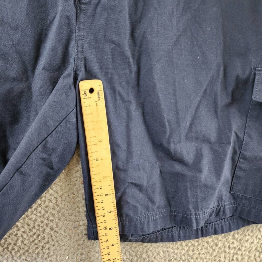 Tommy Bahama Jungle Beach 9" Cargo Shorts Men's XXXL Maritime Button Zip Closure