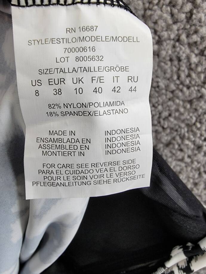 Swim Solutions Printed Flyaway Tankini Top Women's 8 Black/White Pullover
