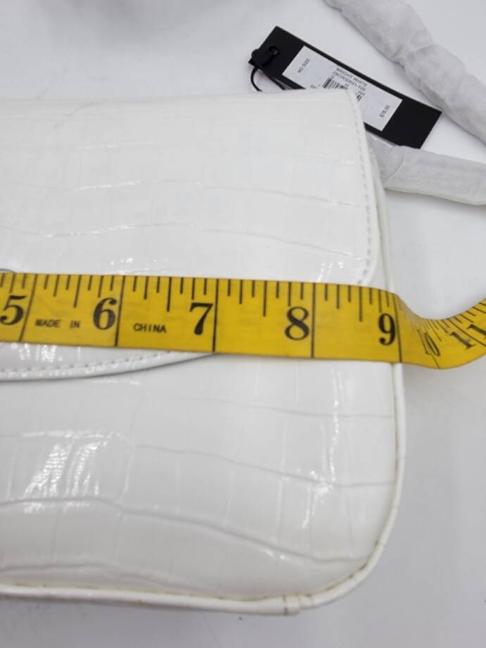 Circus by Sam Edelman Devin Chain Crossbody Handbag Women's O/S White Magnetic