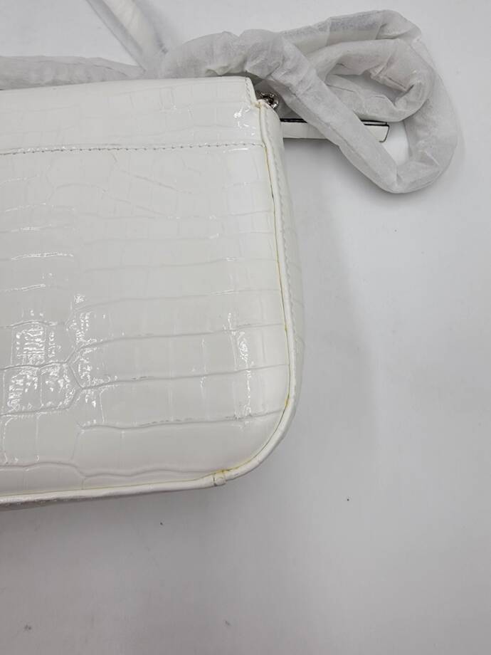 Circus by Sam Edelman Devin Chain Crossbody Handbag Women's O/S White Magnetic