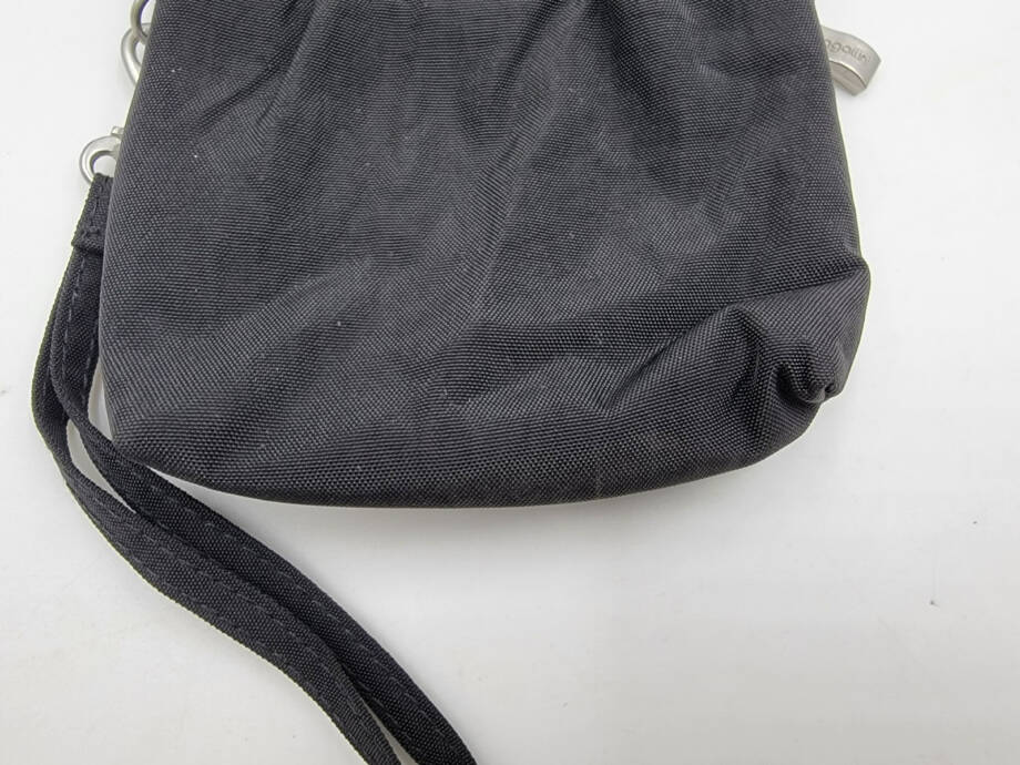 Baggallini Bryant Pouch Crossbody Bag Women's One Size Black Zip Top Closure