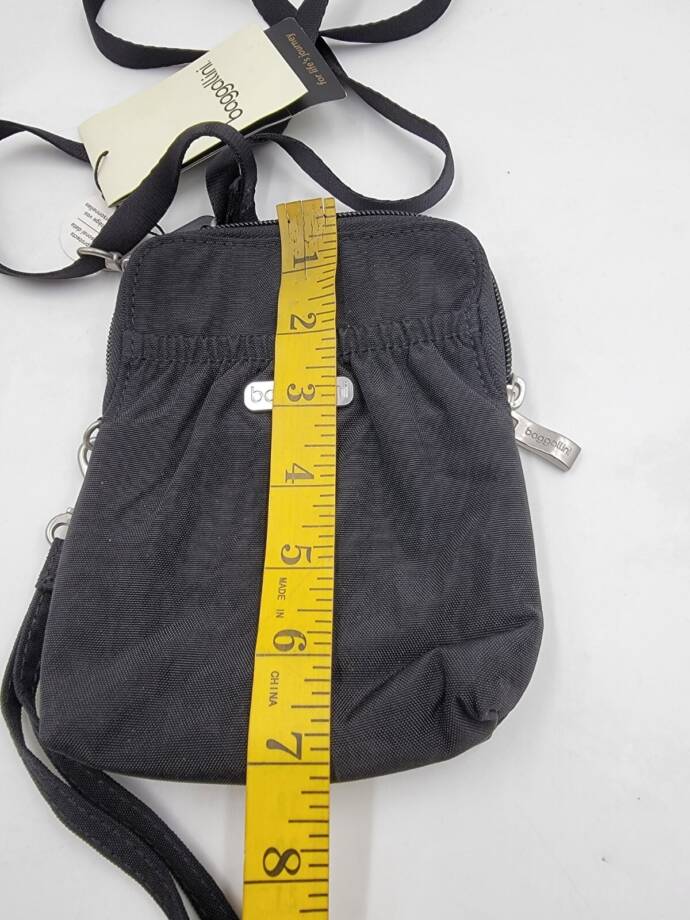 Baggallini Bryant Pouch Crossbody Bag Women's One Size Black Zip Top Closure