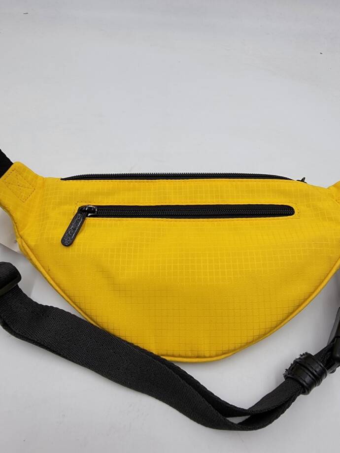 LeSportsac Fanny Pack Belt Bag Unisex Yellow Adjustable Belt Zip Closure