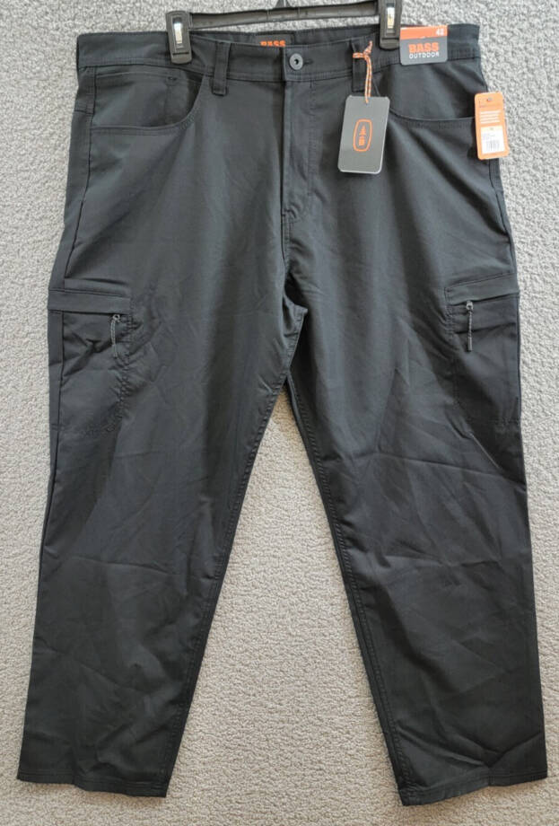 BASS OUTDOOR Essential Tech Cargo Pants Men's 42 Black Beauty Zip And Button