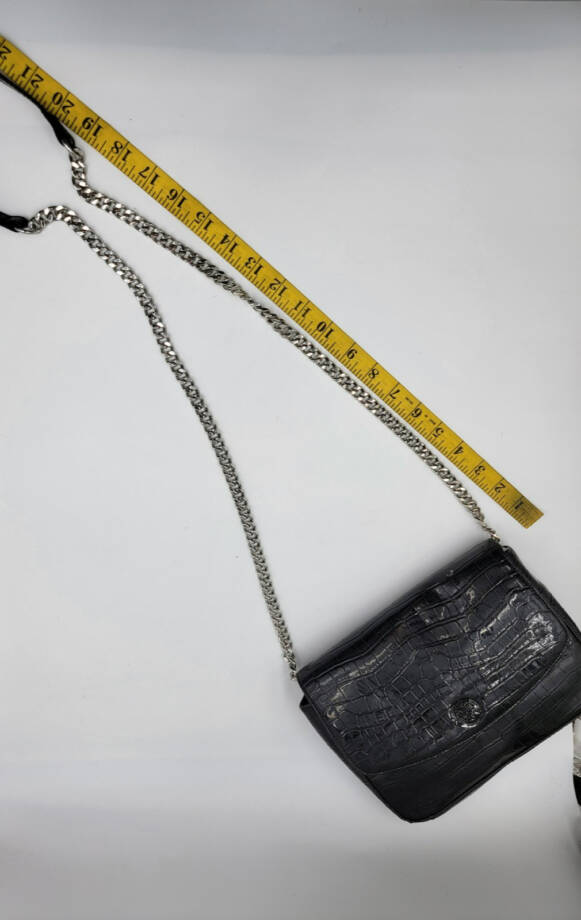 Circus by Sam Edelman Devin Chain Crossbody Handbag Women's O/S Black Snap Front