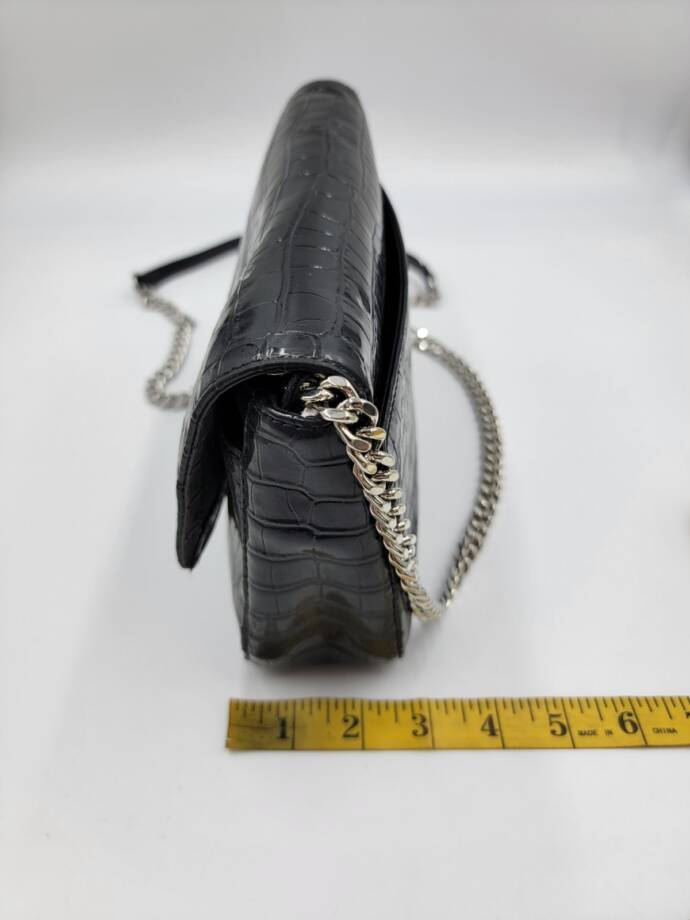 Circus by Sam Edelman Devin Chain Crossbody Handbag Women's O/S Black Snap Front