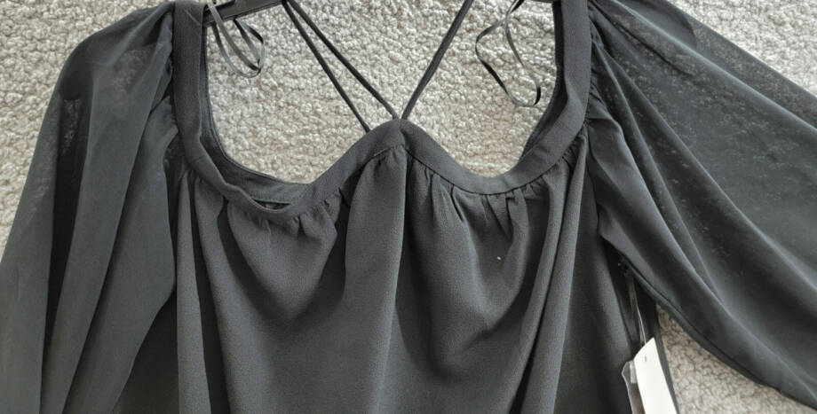 1.STATE Off-The-Shoulder Halter Top Women's XXS Black Button Back Long Sleeve