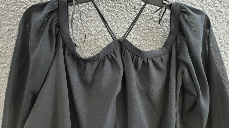 1.STATE Off-The-Shoulder Halter Top Women's XXS Black Button Back Long Sleeve