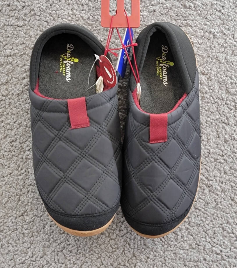 Dearfoams River Closed Back With Collapsible Heel Women's L 9-10 Black Slip-On