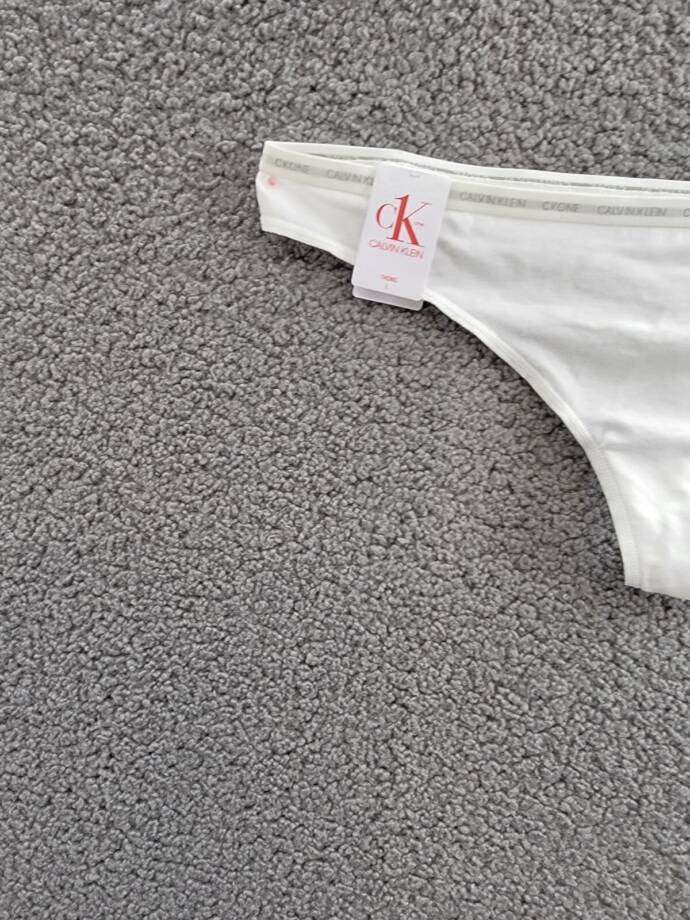 Calvin Klein CK One Singles Thong Underwear Women's L White Logo Elastic Waist