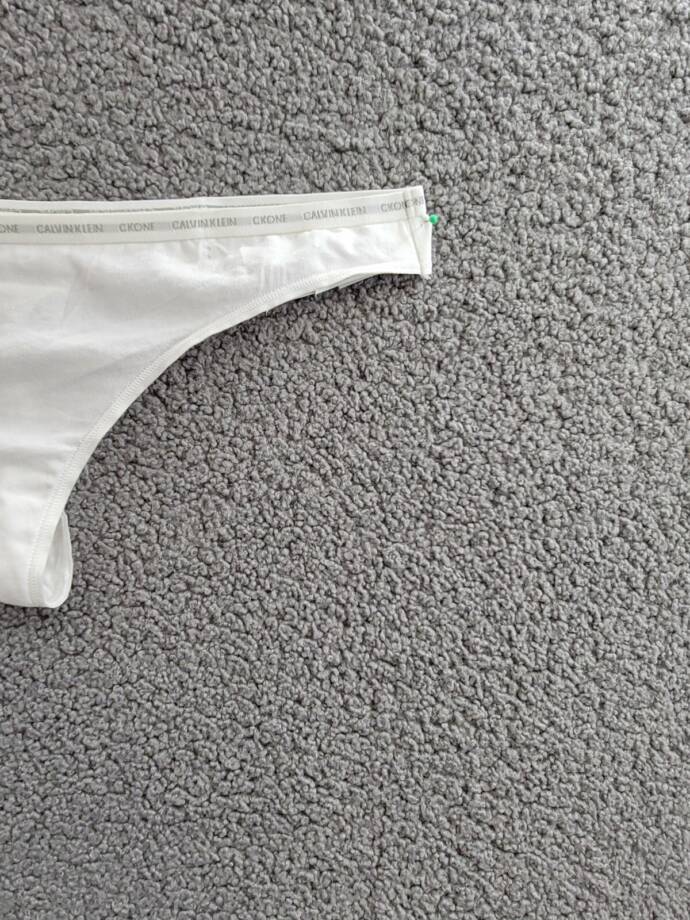 Calvin Klein CK One Singles Thong Underwear Women's L White Logo Elastic Waist