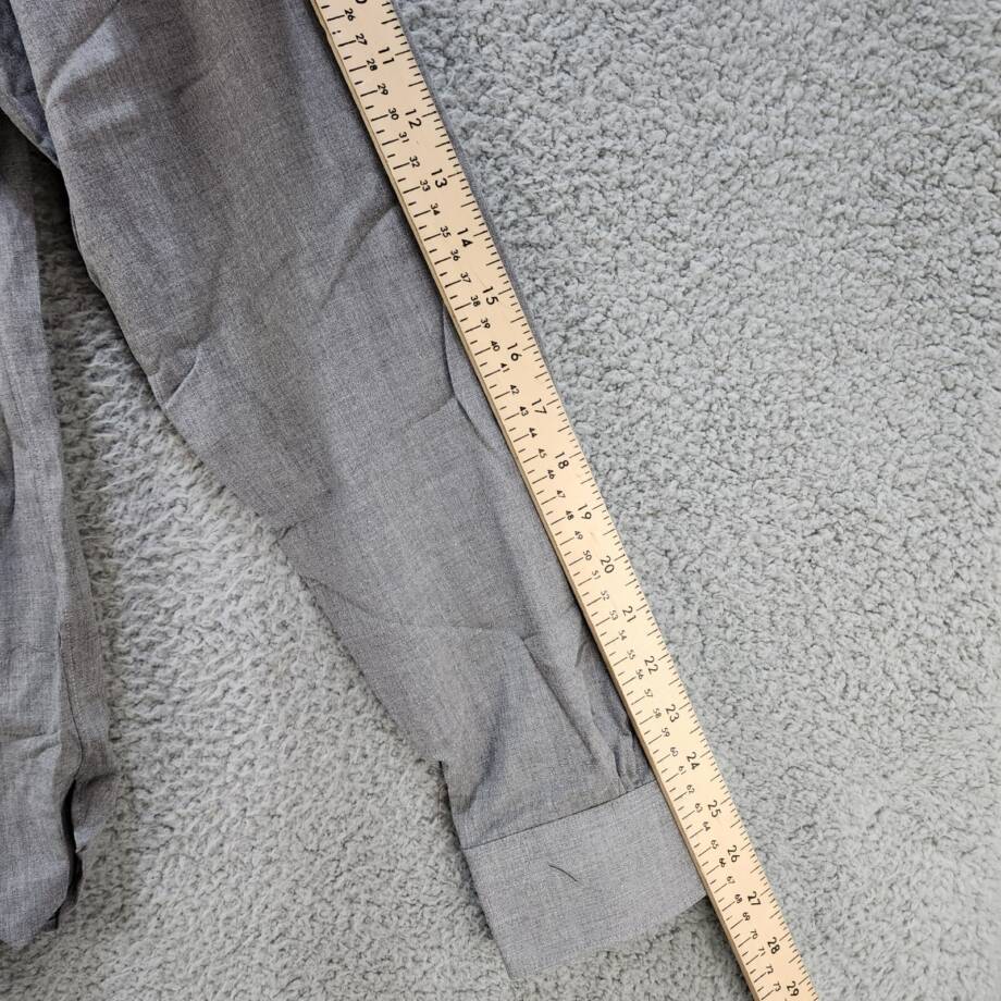 THE MEN'S STORE bloomingdale's Chambray Button-Up Shirt Men's Medium Grey L/S