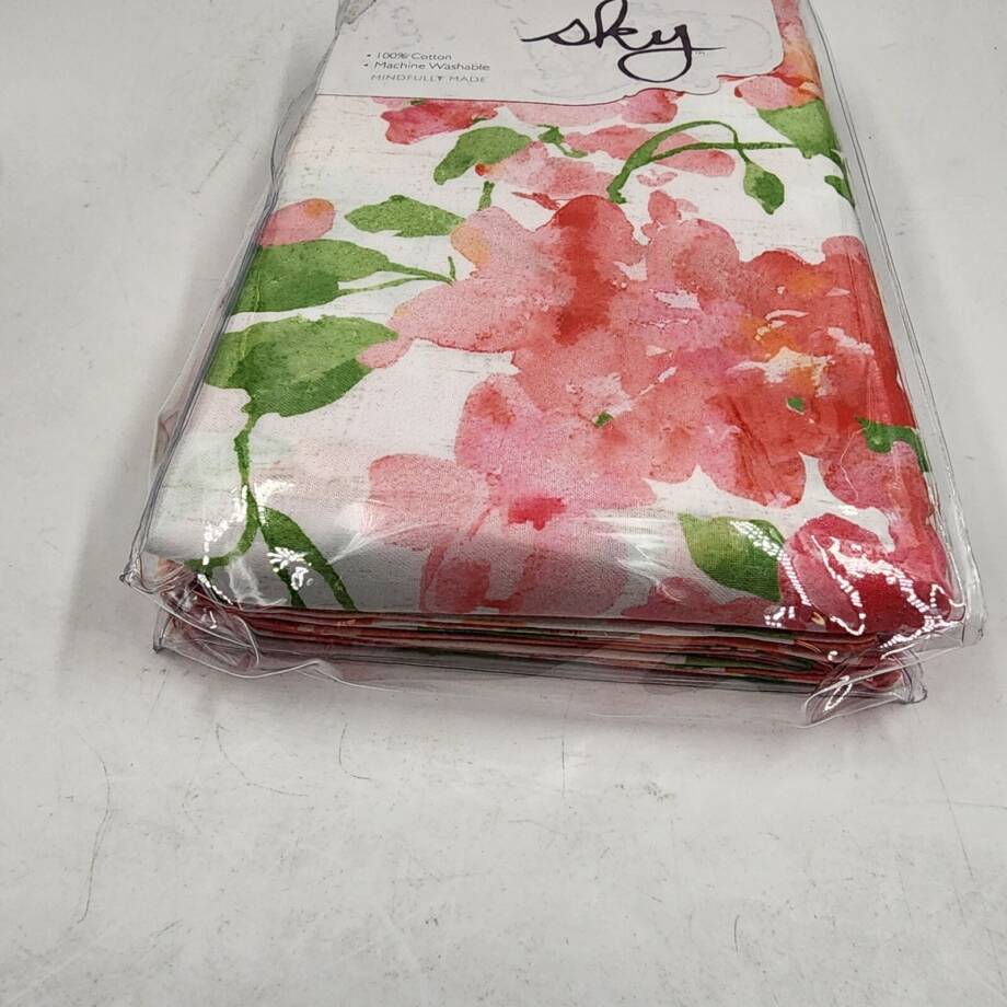 Sky Blushing Hydrangea Euro Pillow Sham 2-piece Unisex 26"L x 26"W Pink Multi~