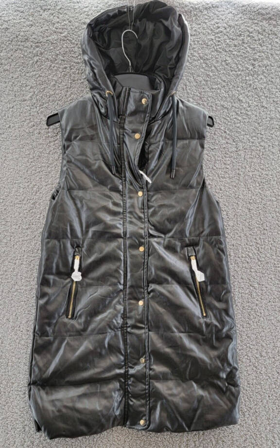 Love Token Long Puffer Vest Women's XS Black Solid Hooded Snap Zip Closure