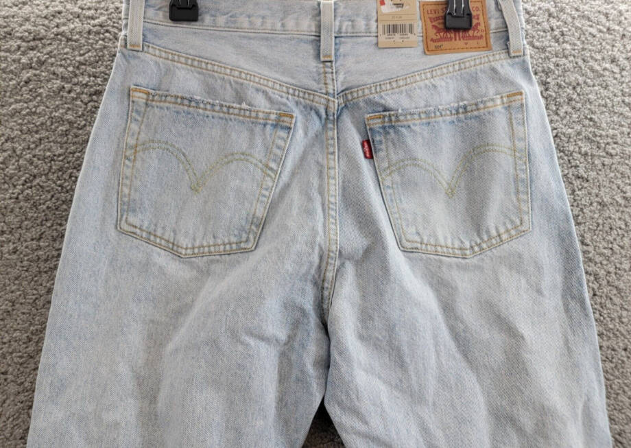 Levi's 501 Cropped Straight-Leg High Rise Jeans Women's 30 x 26 Edge of Time