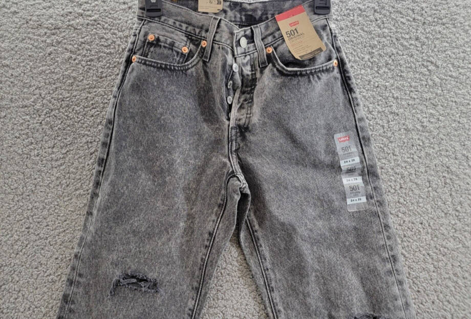 Levi's 501® Cropped Straight-Leg High Rise Jeans Women's 24 x 26 Sophisticated
