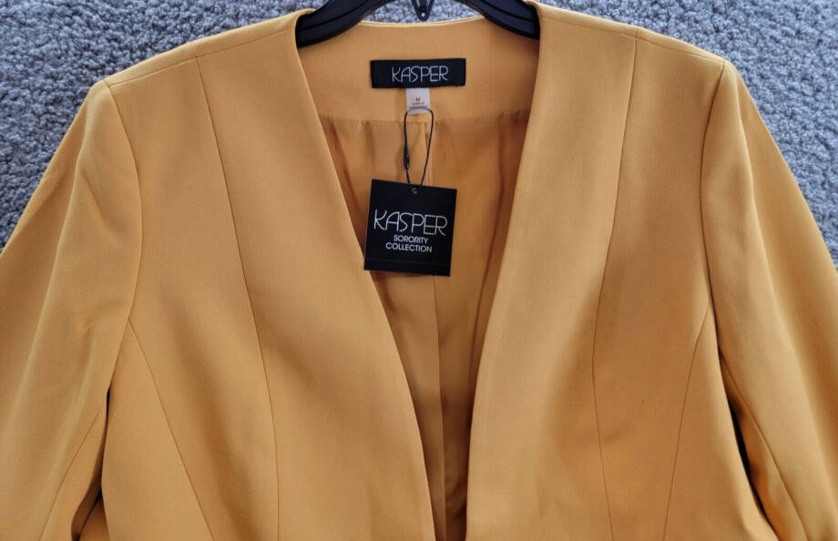 Kasper Collarless Open-Front Long-Sleeve Jacket Women's M Golden Signature Solid