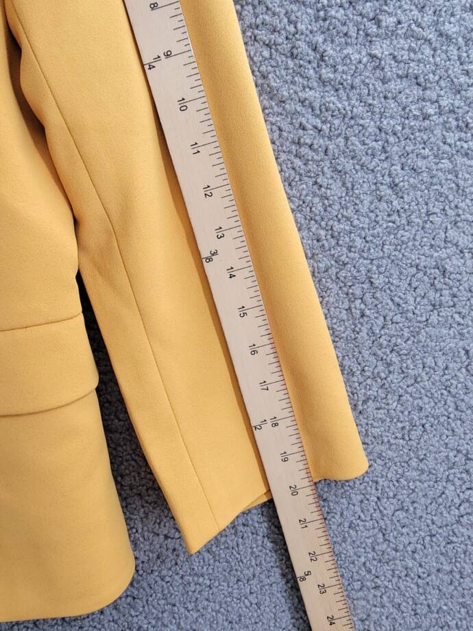 Kasper Collarless Open-Front Long-Sleeve Jacket Women's M Golden Signature Solid