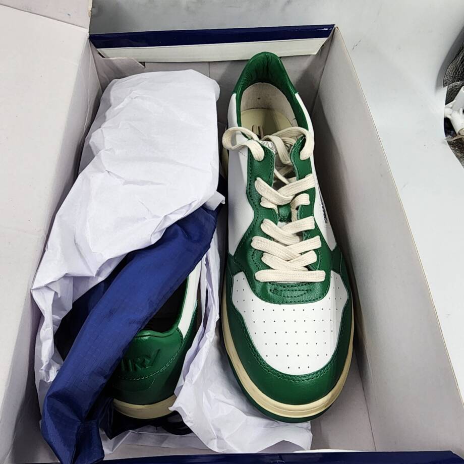Autry Medalist Leather Low Top Sneakers Men's 13US White/Green Lace Up Closure