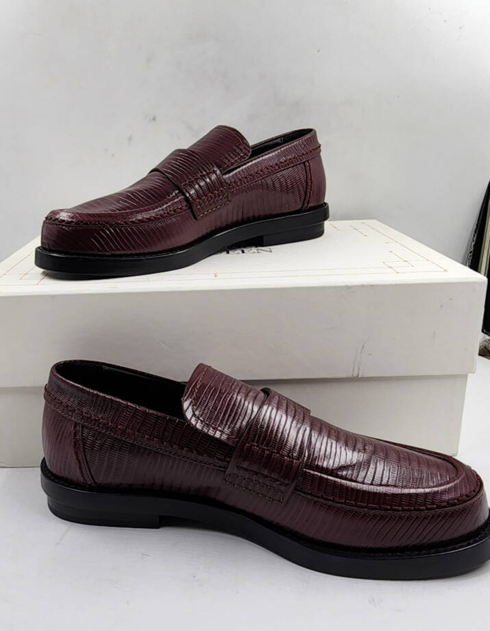 Alexander McQueen Croc Embossed Apron Toe Loafers Men's 42/9US Burgundy Slip On