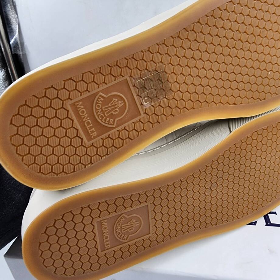 Moncler Monaco Club Low Top Leather Sneakers Men's 42/9US Cream White Lace Up