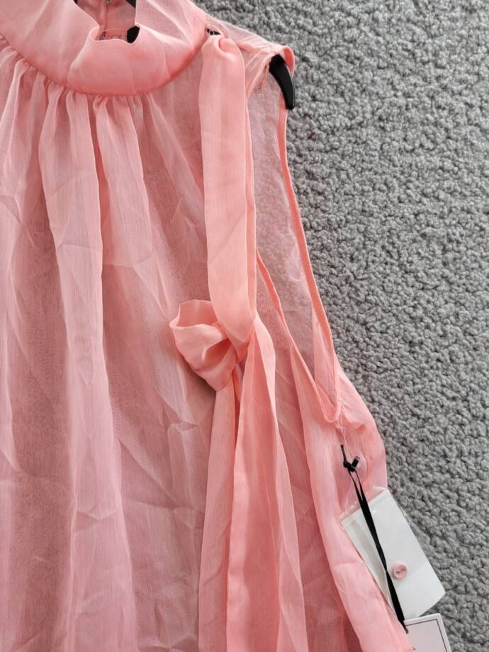 1.STATE Sleeveless Tie-Neck Halter Blouse Women's XS Rose Gauze Button Closure
