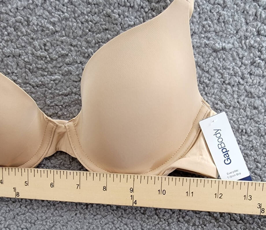 GapBody Everyday Essentials T-Shirt Bra Women's 34A Brush Beige Adjustable Strap