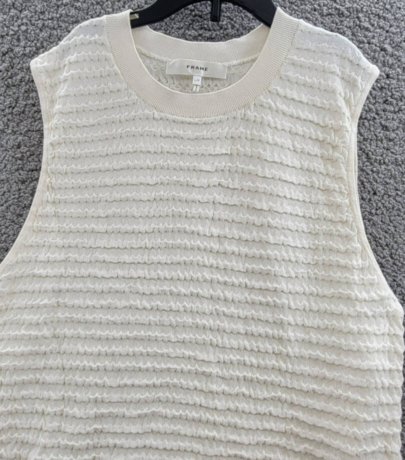 FRAME Smocked Silk Blend Sleeveless Top Women's L White Knit Crewneck Pullover