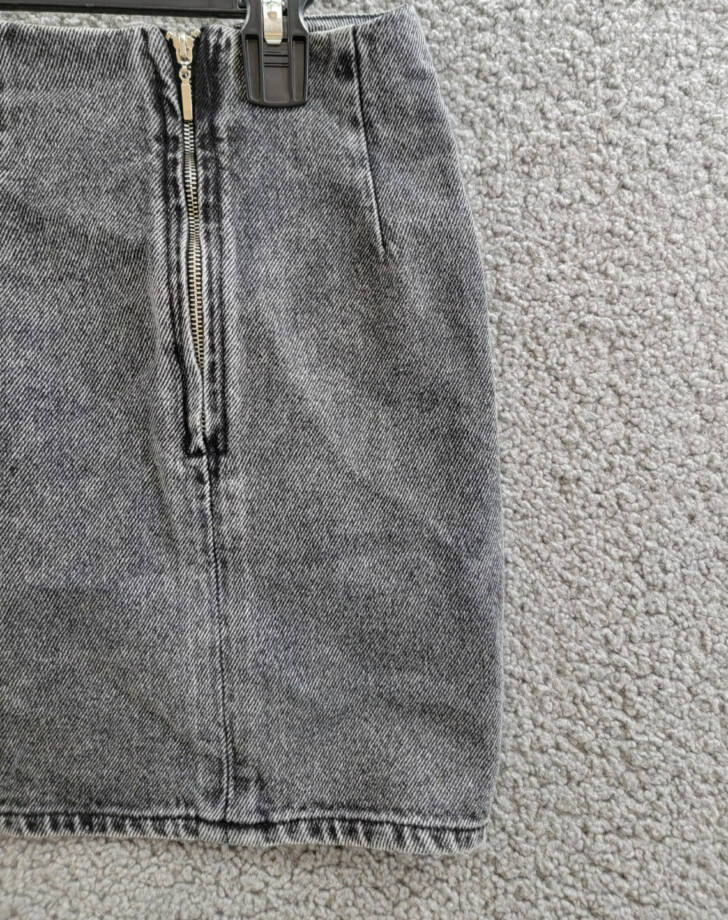 The Mannei Wishaw Ruched Denim Skirt Women's 36 Gray Heather Back Zip Closure