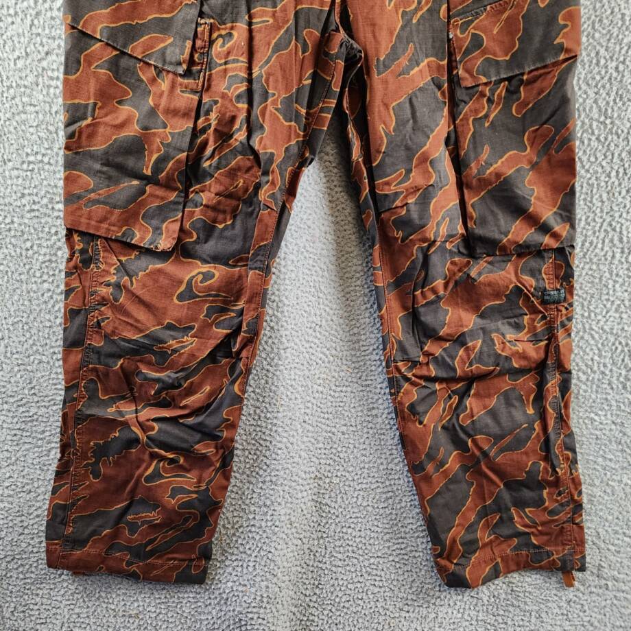 G-Star Raw Printed Straight-Fit Cargo Pants Men's 33/32 Rodeo Island Button Zip