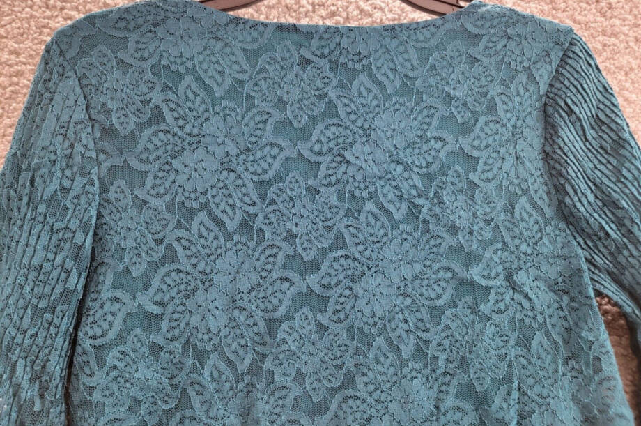 Charter Club Tiered Lace Top Women's XS Deep Pine Floral V-Neck Quarter Sleeve