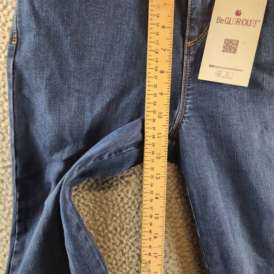 Gloria Vanderbilt Amanda High Rise Straight Leg Jeans Women's 8P Madison