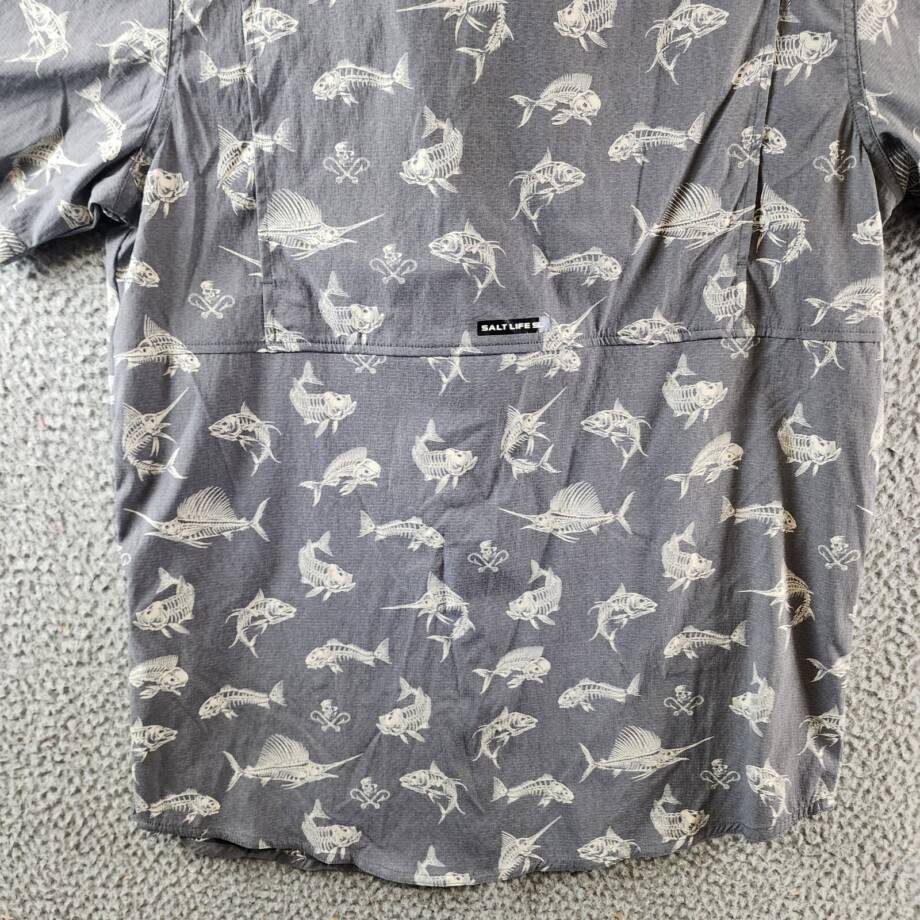 Salt Life Fish N Bones Short-Sleeve Button-Front Shirt Men's S Gray Collared