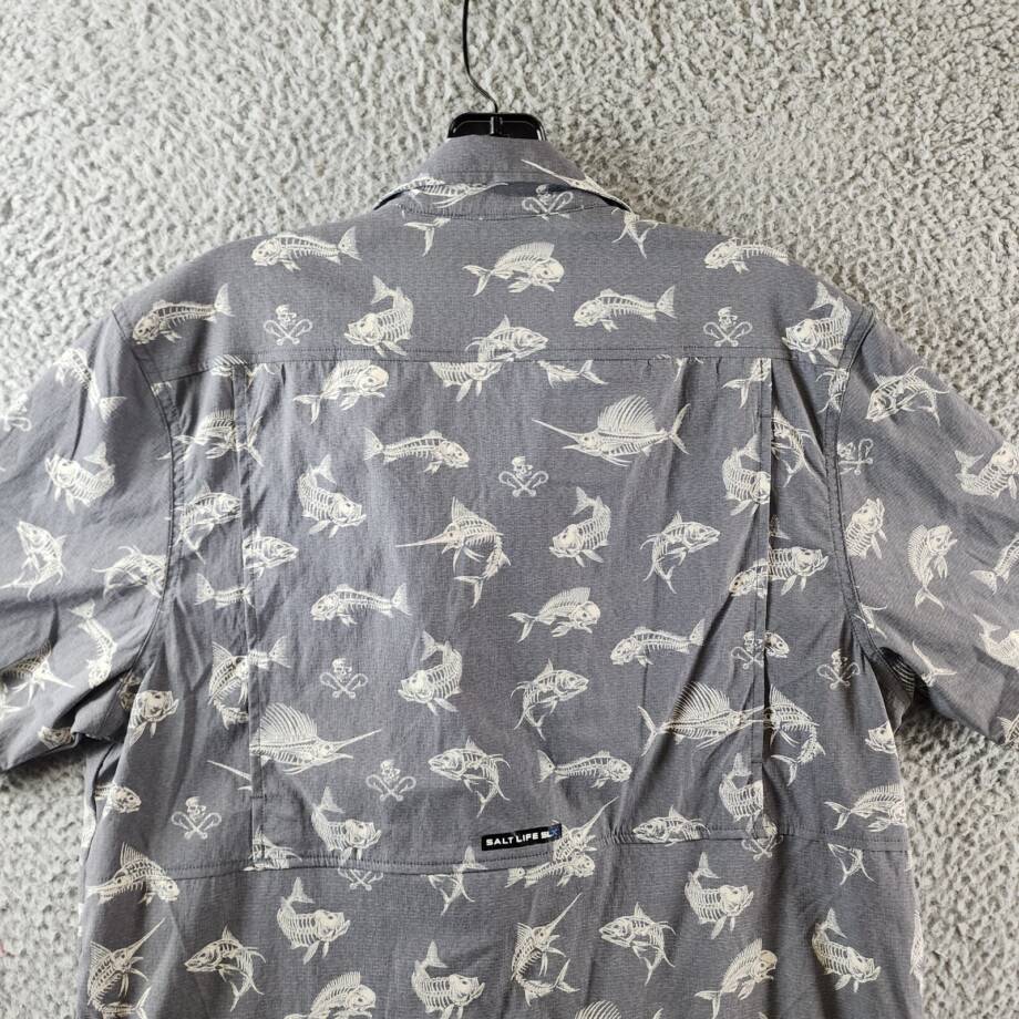 Salt Life Fish N Bones Short-Sleeve Button-Front Shirt Men's S Gray Collared