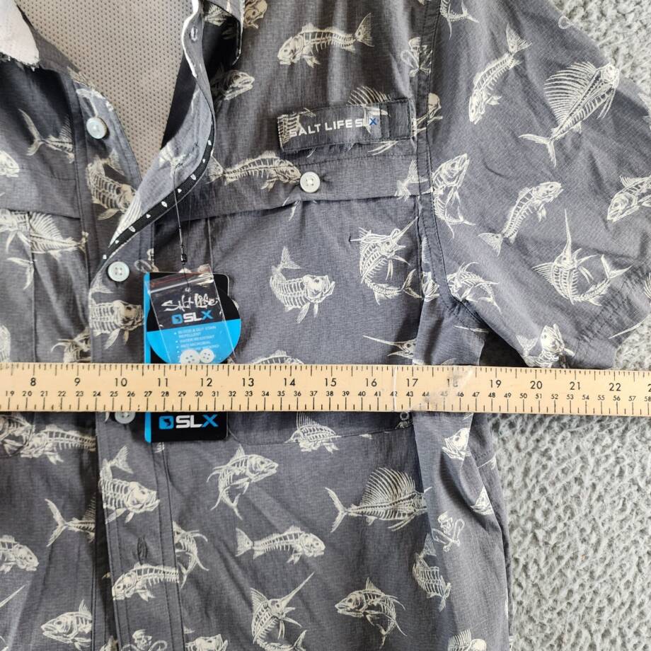 Salt Life Fish N Bones Short-Sleeve Button-Front Shirt Men's S Gray Collared