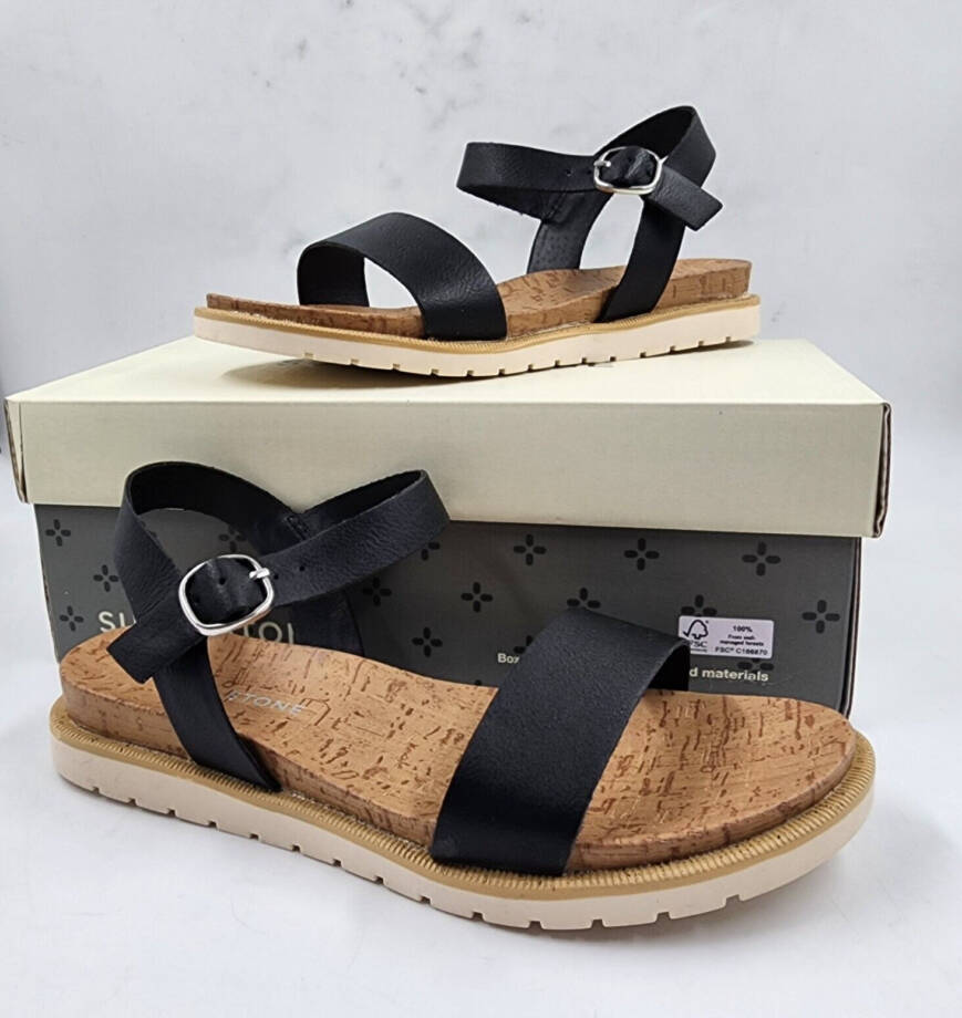 Sun + Stone Madie Sandals Big Girls 2 Black Open Toe Adjustable Buckle Closure