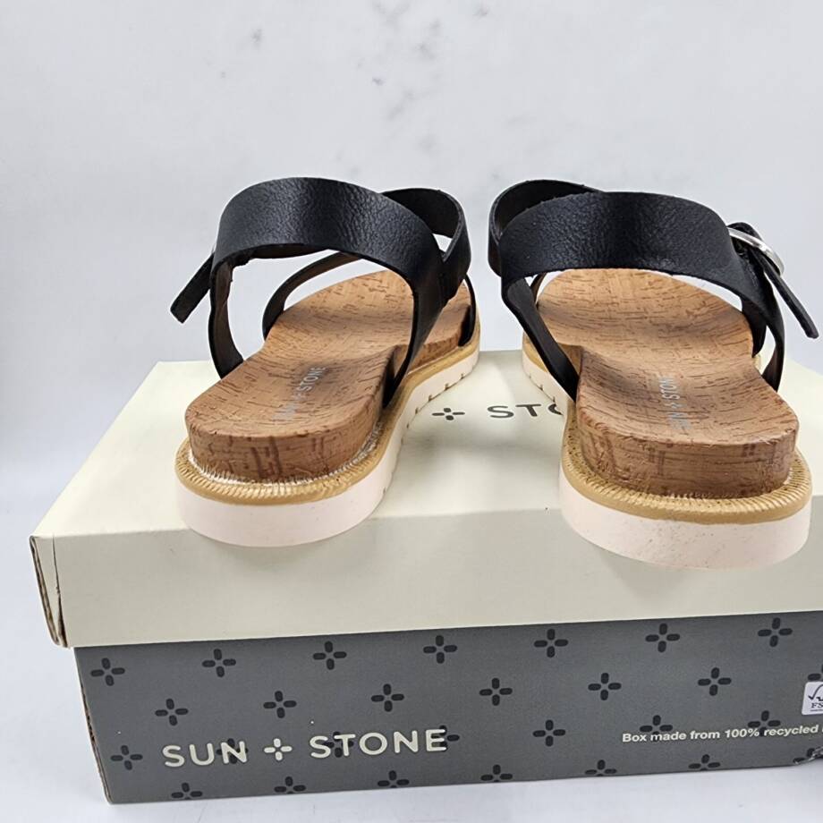 Sun + Stone Madie Sandals Big Girls 2 Black Open Toe Adjustable Buckle Closure