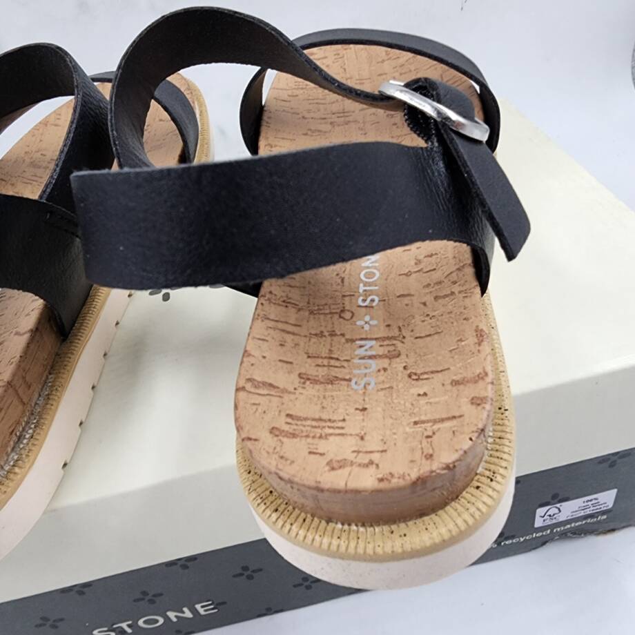 Sun + Stone Madie Sandals Big Girls 2 Black Open Toe Adjustable Buckle Closure