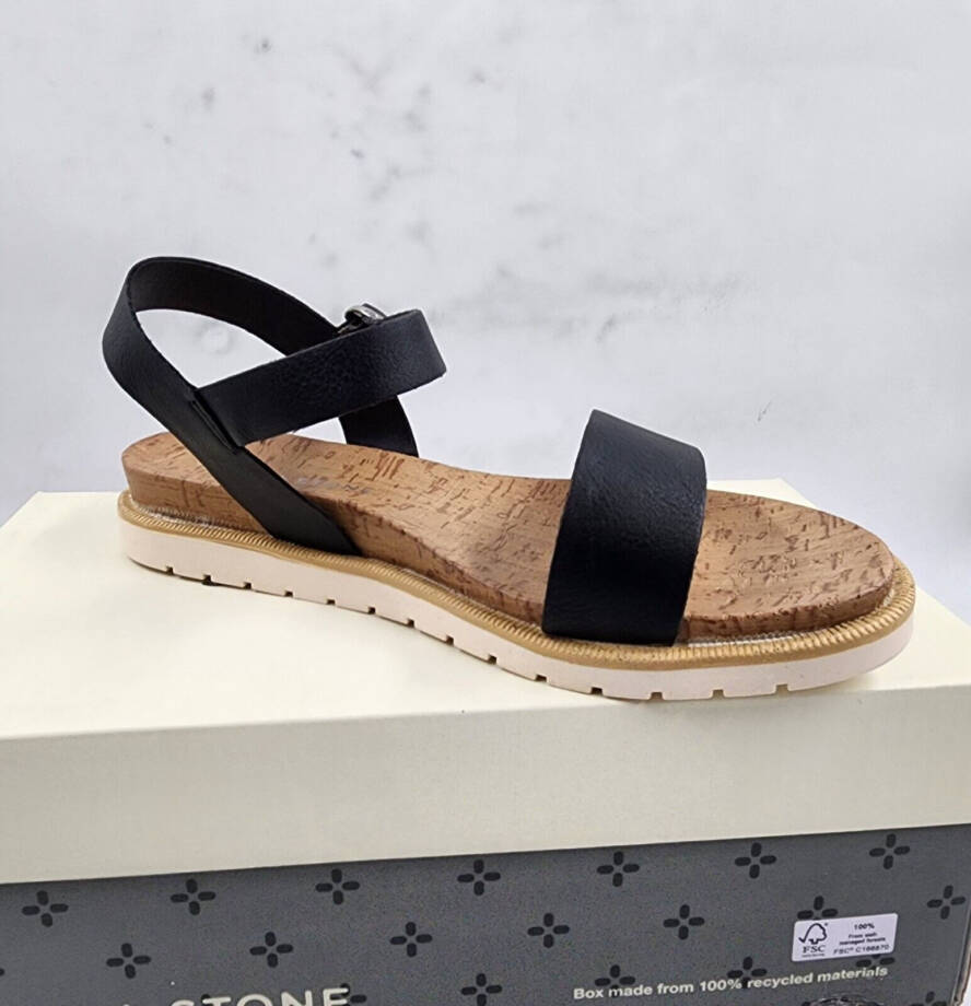 Sun + Stone Madie Sandals Big Girls 2 Black Open Toe Adjustable Buckle Closure