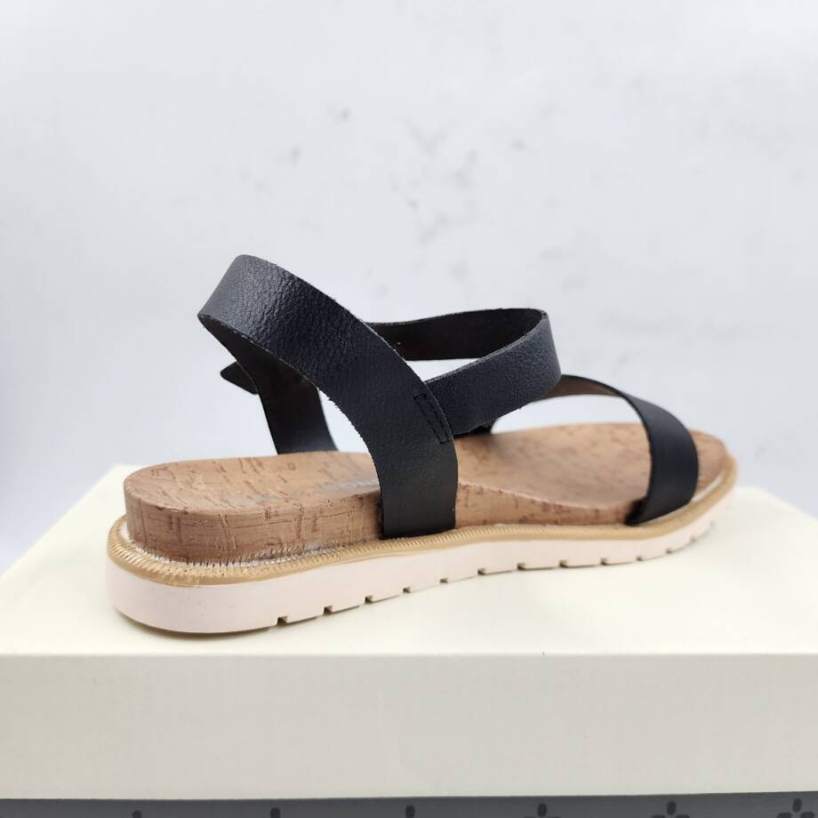 Sun + Stone Madie Sandals Big Girls 2 Black Open Toe Adjustable Buckle Closure