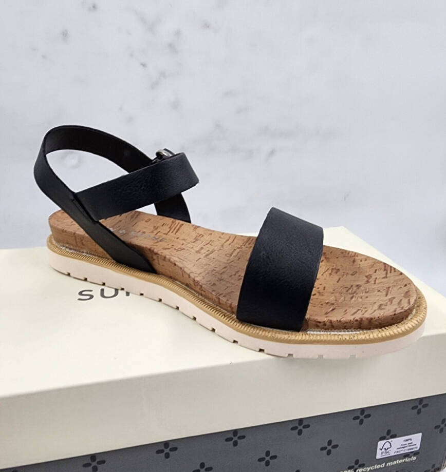 Sun + Stone Madie Sandals Big Girls 2 Black Open Toe Adjustable Buckle Closure