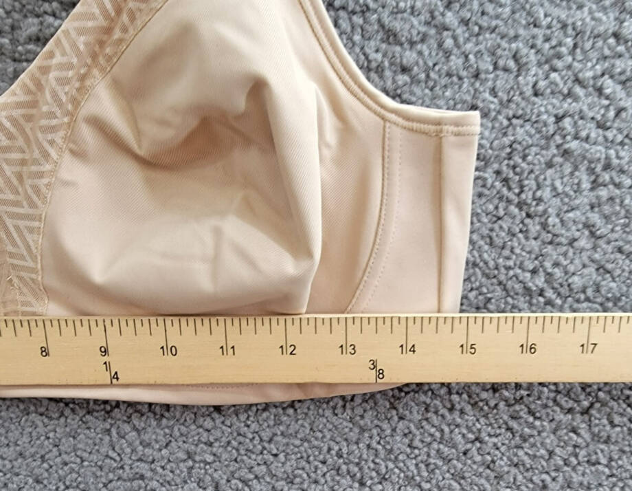 Playtex 18 Hour Bounce Control Wire Free Bra Women's 40C Taupe Hook & Eye Back