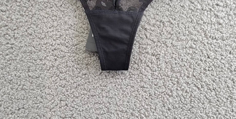 Natori Embellished Thong Underwear Women's XS Black Elastic Waist Pull On