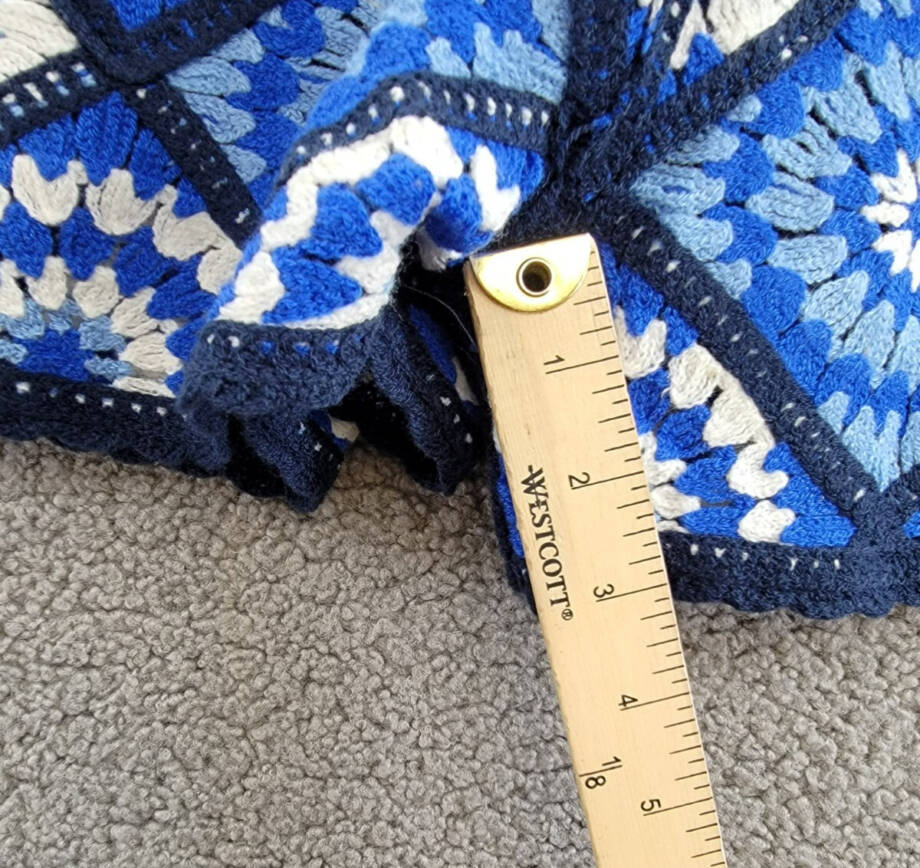 AQUA Allover Crochet Shorts Girls' S (7-8) Blue Multi Elastic Waist Pull On